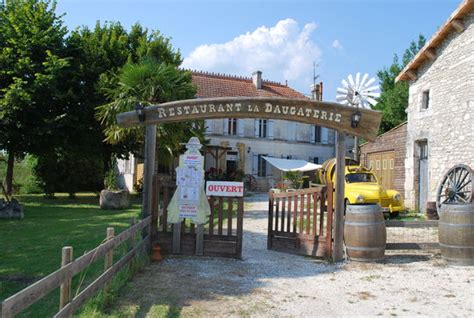 LA DAUGATERIE à Saint-Dizant-du-Gua