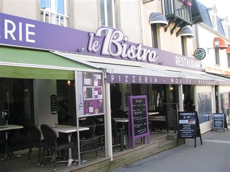 Le bistro à Arromanches-les-Bains