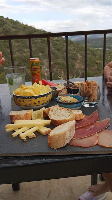 Le Moot Vermuteria Bar Tapas de Cactus à Eus