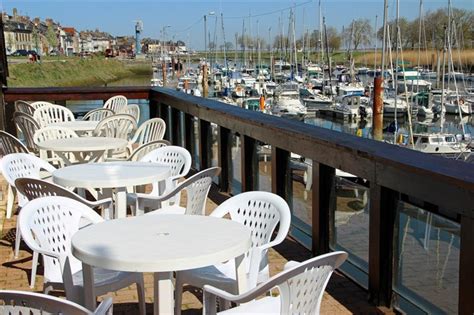 Restaurant du port de plaisance à Saint-Valery-sur-Somme