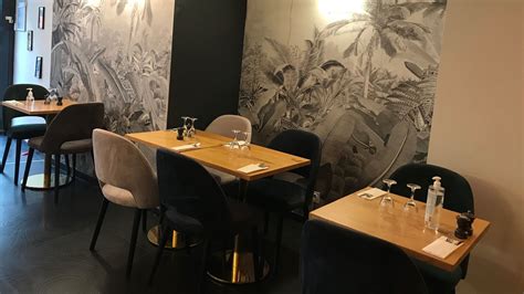 Le restaurant à Nanterre