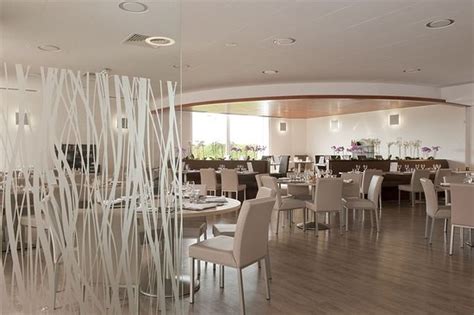 NOVOTEL CAFE à Tinqueux